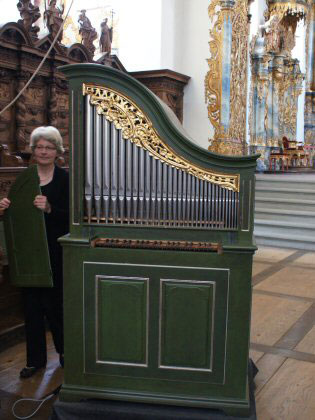 small choir organ