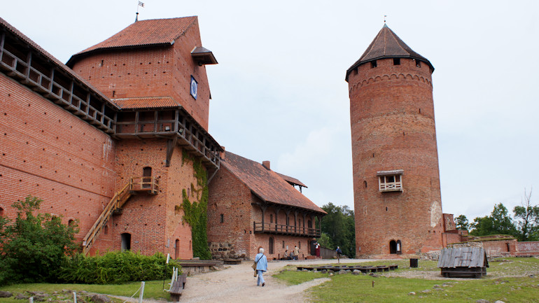 Burg, Turm