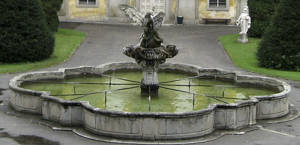 Fontaine d'aigle petite