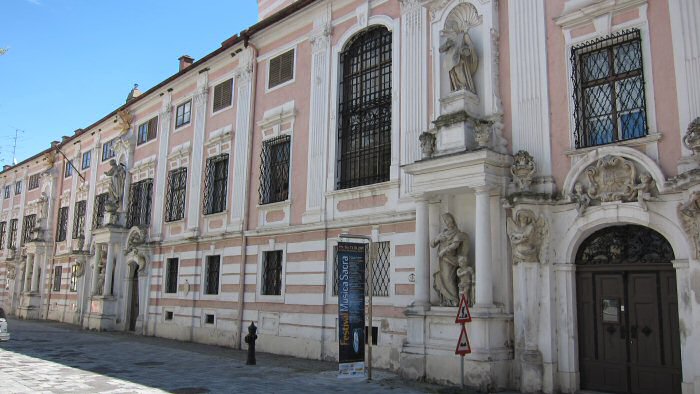Baroque façade Englische Fräuleins