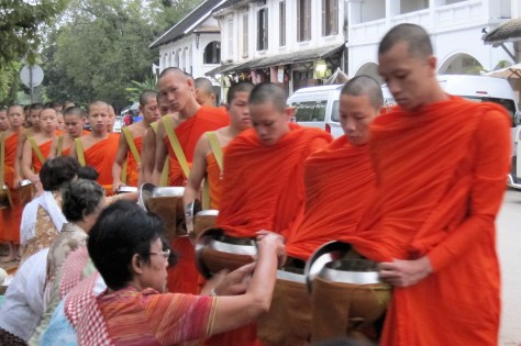 Procession des moines