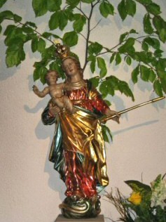 Madonna und Kind Statue in Freienbach