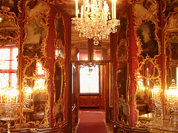 Chambre rococo du château