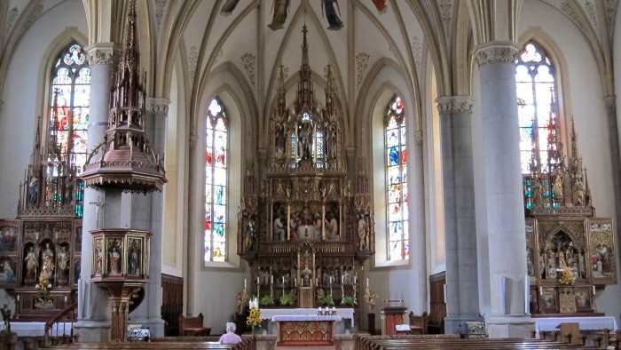 Altäre der Kirche Schwanenstadt