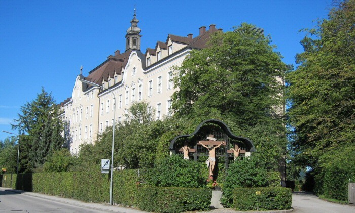 Mutterhaus der Franziskanerinnen in Vöcklabruck