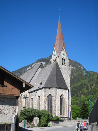 Église paroissiale Saint-Wolfgang et Saint-Léonard à Jenbach