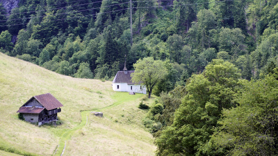 Chemin vers la chapelle de Mösli