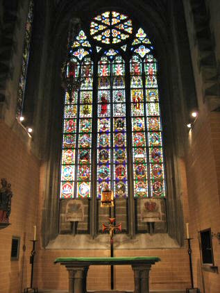 Glasfenster in der Kirche des Klosters Hauterive