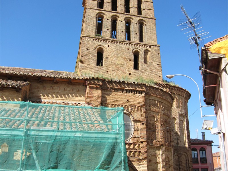 The striking tower of San Lorenzo