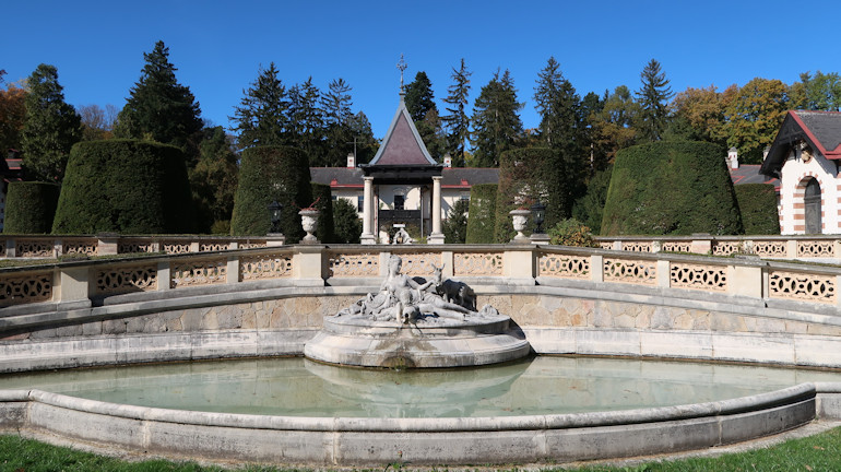 Fontaine de Viktor Tilgner : Genoveva et le cerf