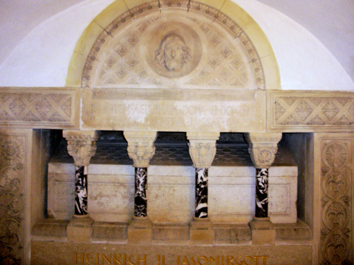 Grave of the Babenberg Duke Heinrich II Jasomirgott in the crypt of the Schottenkirche in Vienna