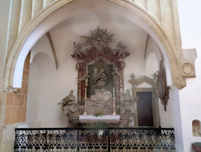Nepomukaltar