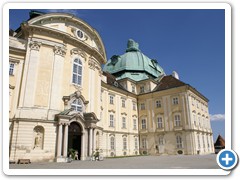 Eingang ins barocle Kloster