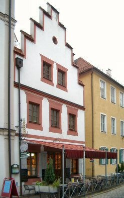 Café de la vieille ville à Neuburg