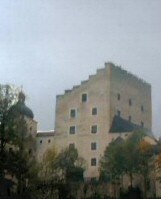 5 stöckiger Wohnturm (Palas)