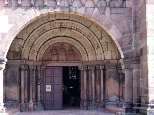 romanisches Eingangsportal