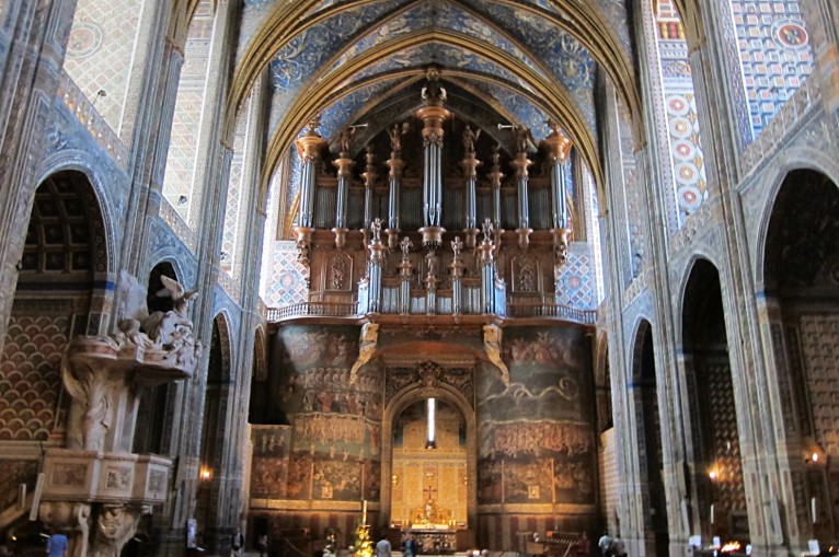 Interior view with organ of the Sainte-Cécile Cathedral in Albi