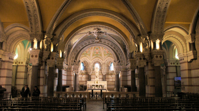 Notre-Dame, Unterkirche
