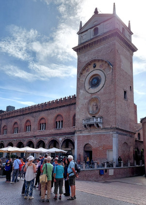 Uhrturm