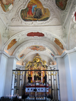Dans la chapelle de Meinrad
