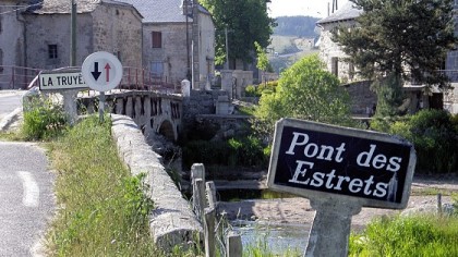 Schild: Pont des Estrets