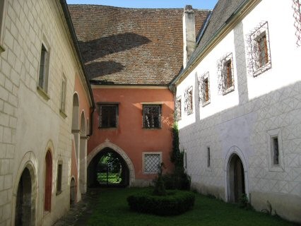 Inner courtyard of the Charthouse