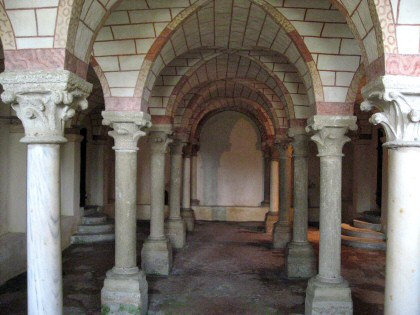 romanesque crypt, abbey Ardagger