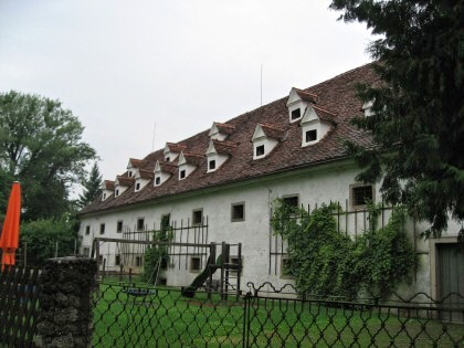 Front, monastère d'Erla