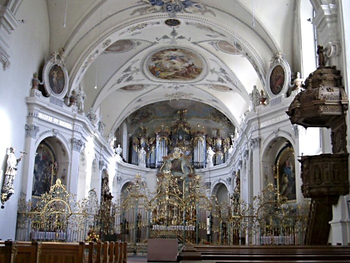 Vue intérieure de l'église du monastère de Fischingen