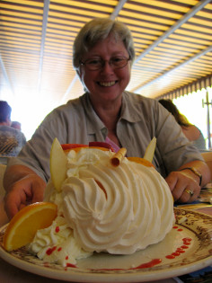 Giant meringue