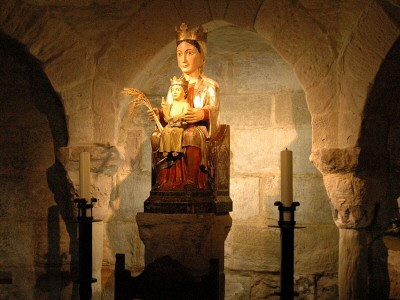 Statue of Mary, Eunate