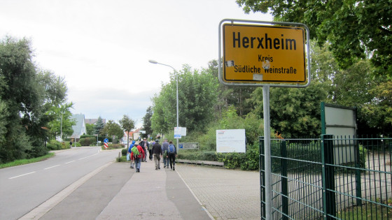 Herxheim, Ortstafel
