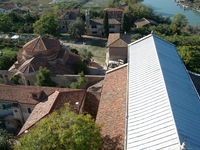 Santa Assunta, roof