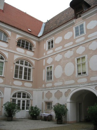 Inner courtyard Ochsenburg Castle