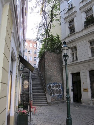 Escalier menant au Mölkerbastei